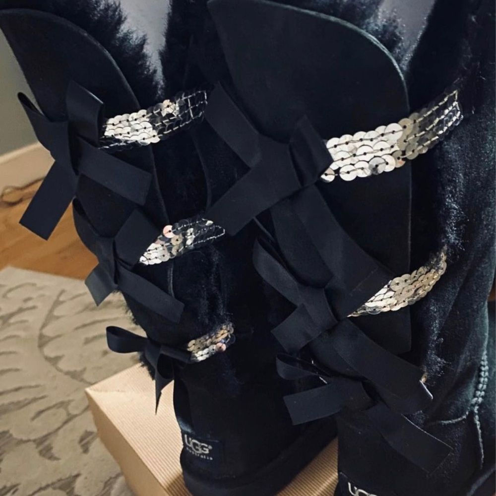 Ugg Boot Bailey tall sz 6